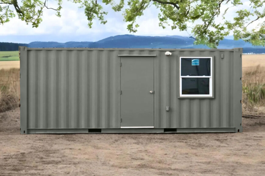 20' Hunting Cabin with Kitchenette and Bath