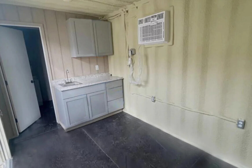 20' Hunting Cabin with Kitchenette and Bath - Image 4
