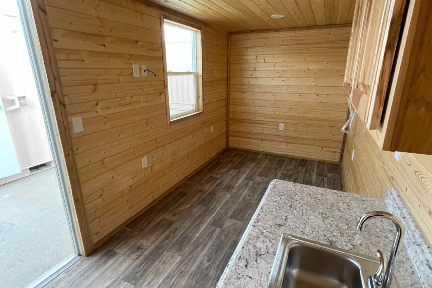 20' Retreat Cabin - Image 7