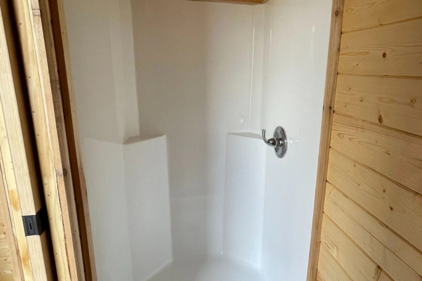 20' Retreat Cabin - Image 6
