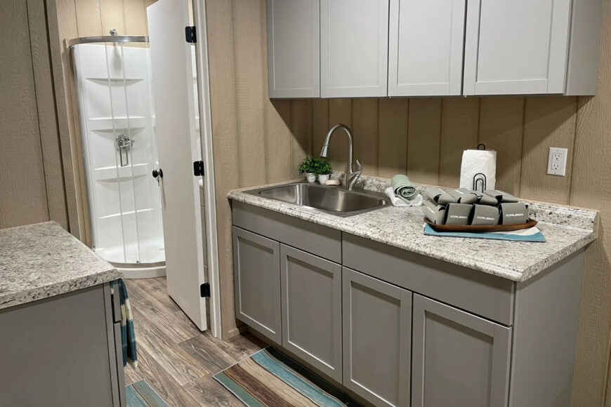 40' Bunkhouse Cabin - Image 6