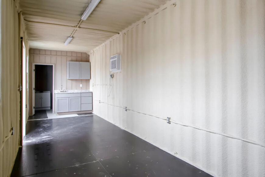 40' Hunting Cabin with Kitchenette and Bath - Image 6