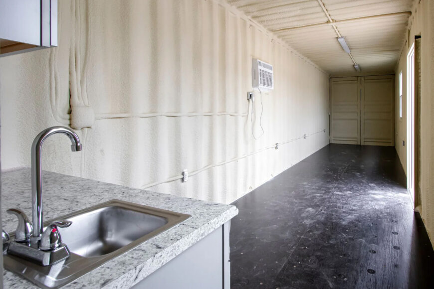 40' Hunting Cabin with Kitchenette and Bath - Image 8