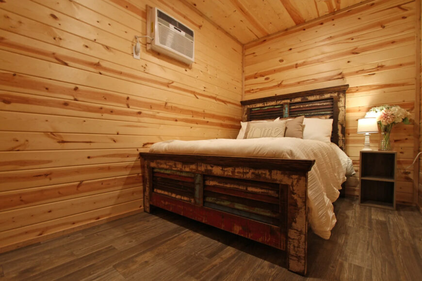40' Retreat Cabin - Image 8