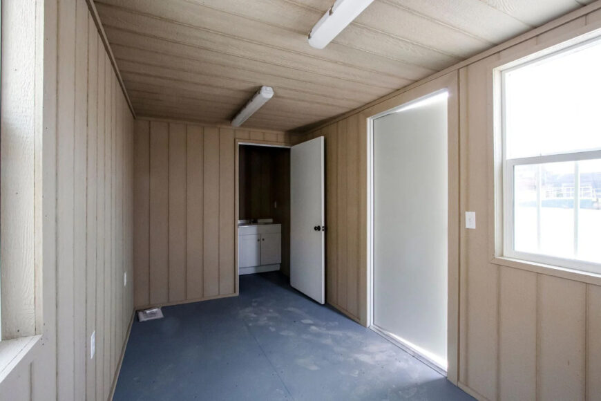 20' Mobile Office with Bathroom - Image 4